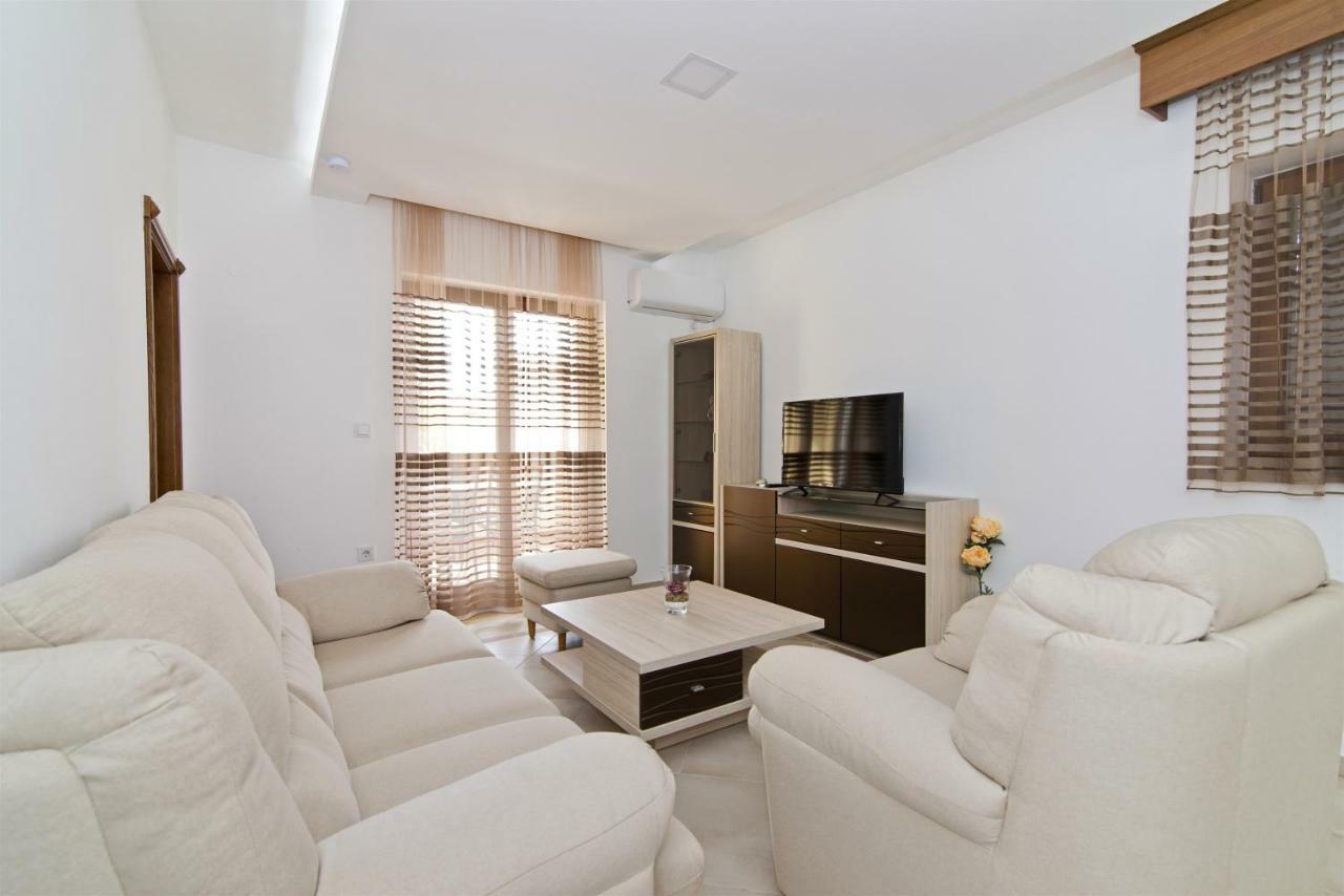 Villa Sophie เบทินา ภายนอก รูปภาพ