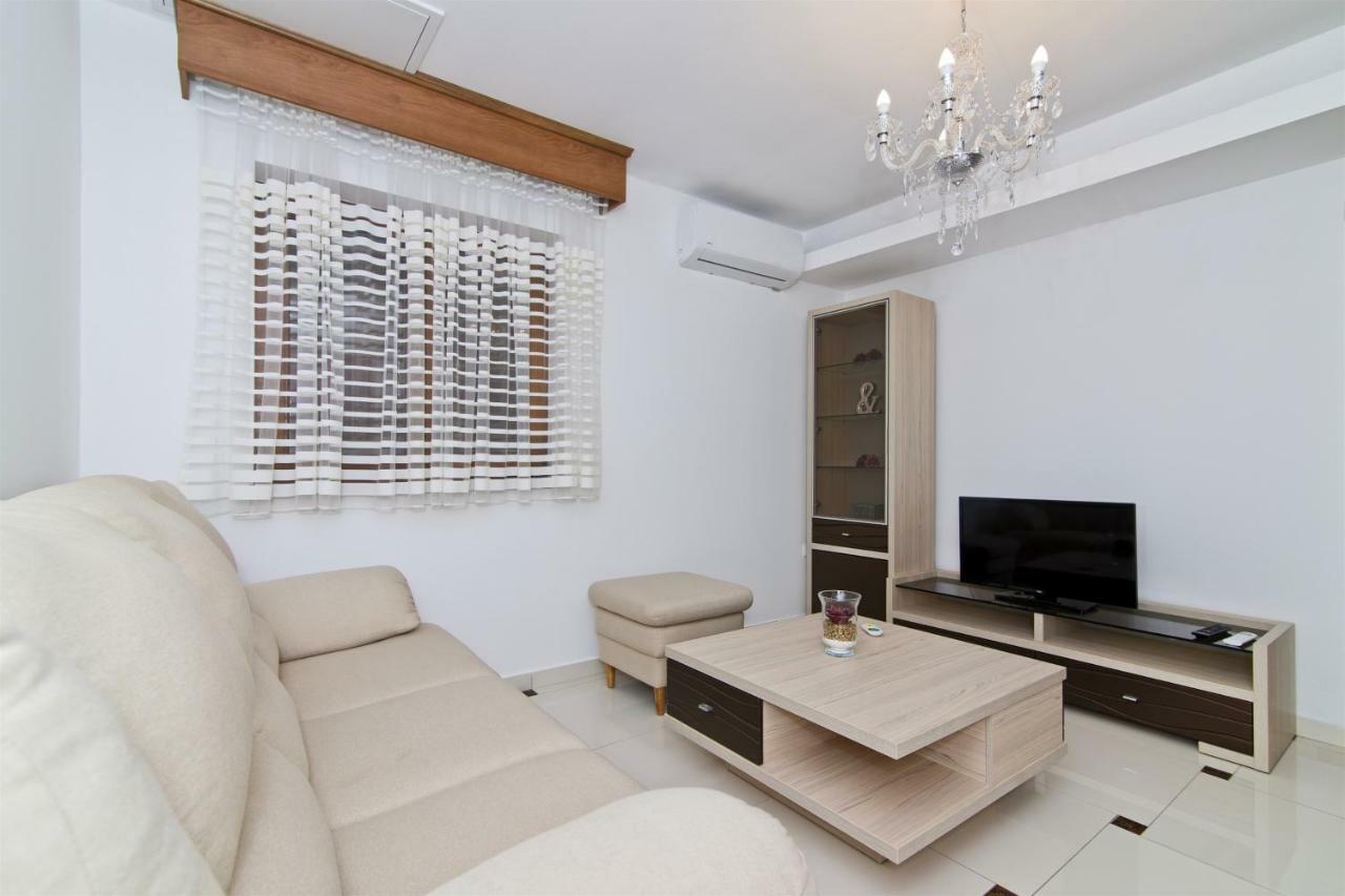 Villa Sophie เบทินา ภายนอก รูปภาพ